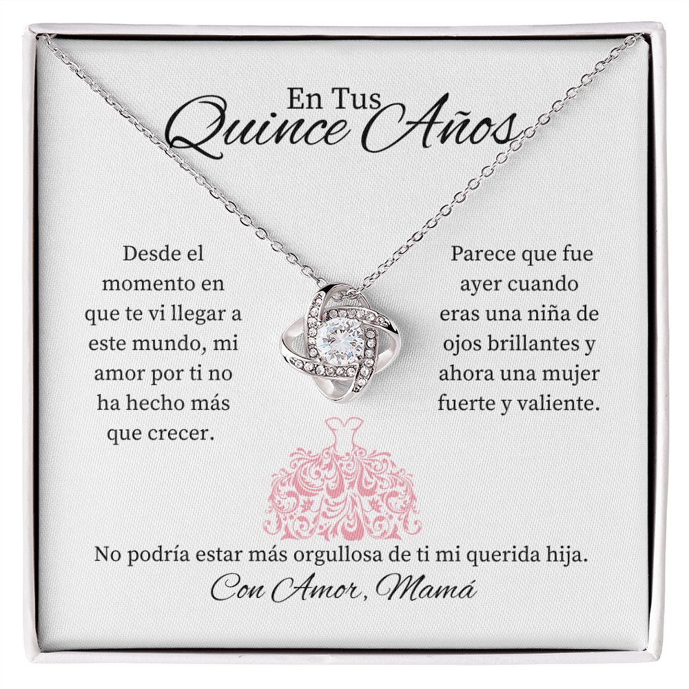 Fondo blanco con vestido rosa En tu Quinceañera Con Amor Mama collar